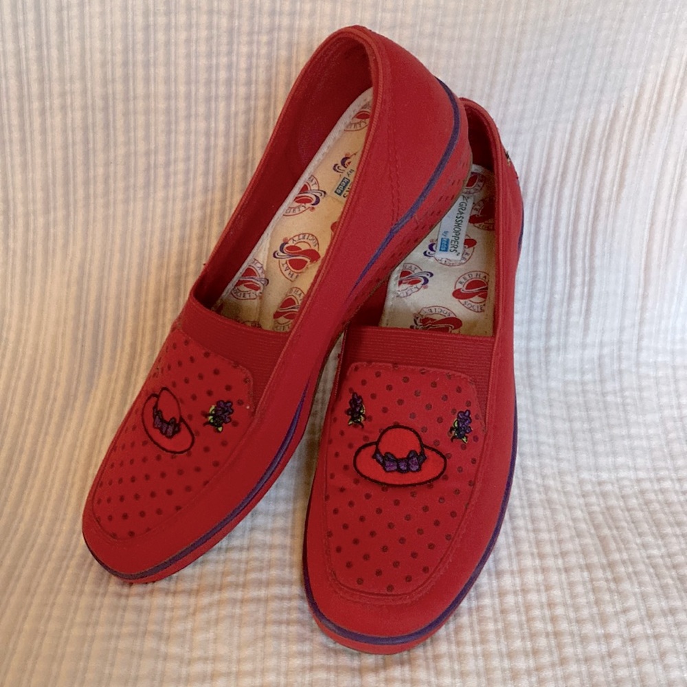 Grasshoppers by Keds Vintage Red Hat Society Slip on Wedge.